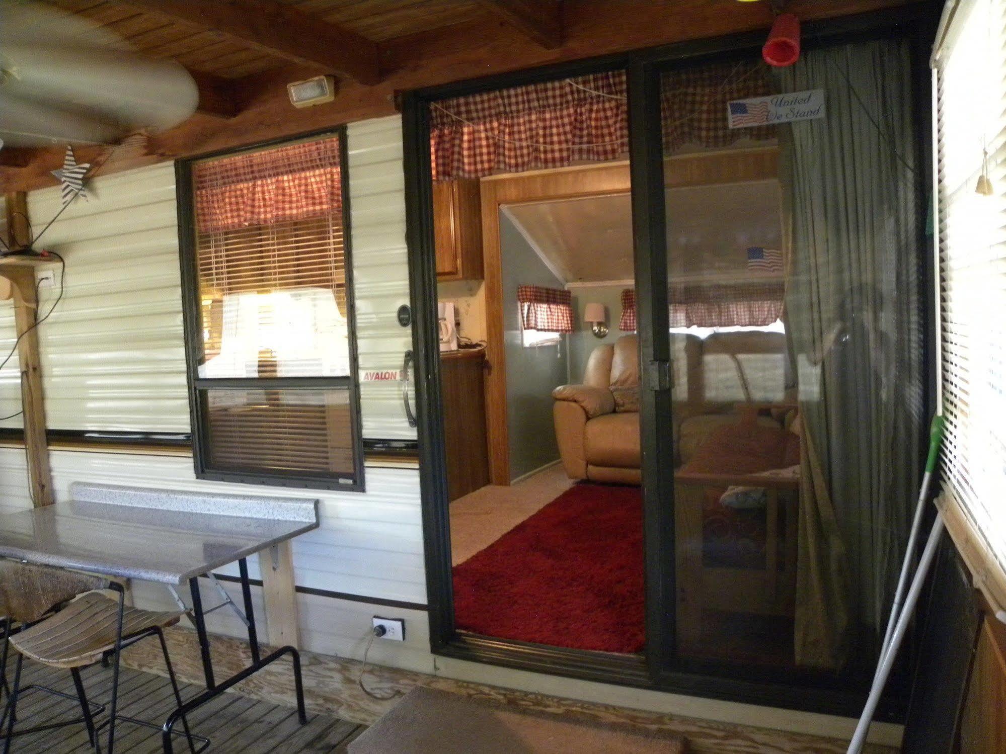 شقة Mogadore  في Countryside Campground المظهر الخارجي الصورة
